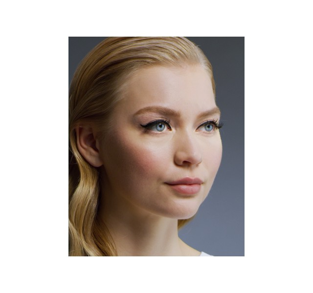 خط چشم مشکی لورال L'Oréal Matte Signature Eyeliner