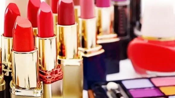 خرید پرفروش ترین لوازم های آرایشی 2020