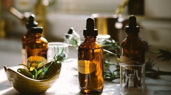 چگونه عطر درست کنیم ؟