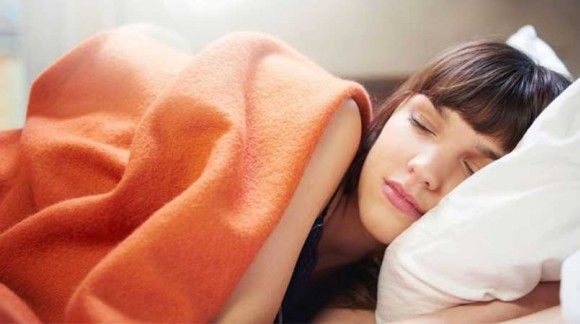 خواب آخر هفته به طرز غافلگیر کننده ای می تواند یک مزیت باشد.